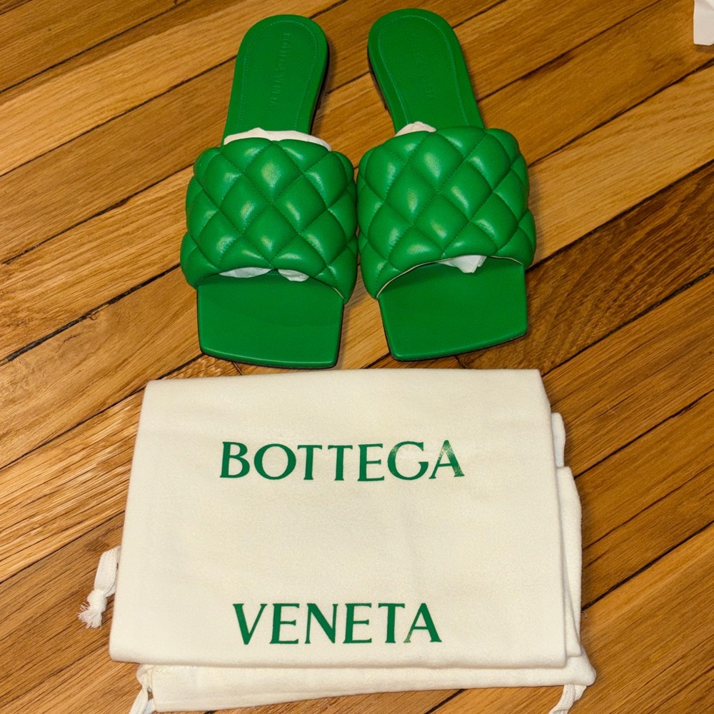 Bottega Veneta Padded Nappa Matelassè Green Leather Slide Sandals - 36.5